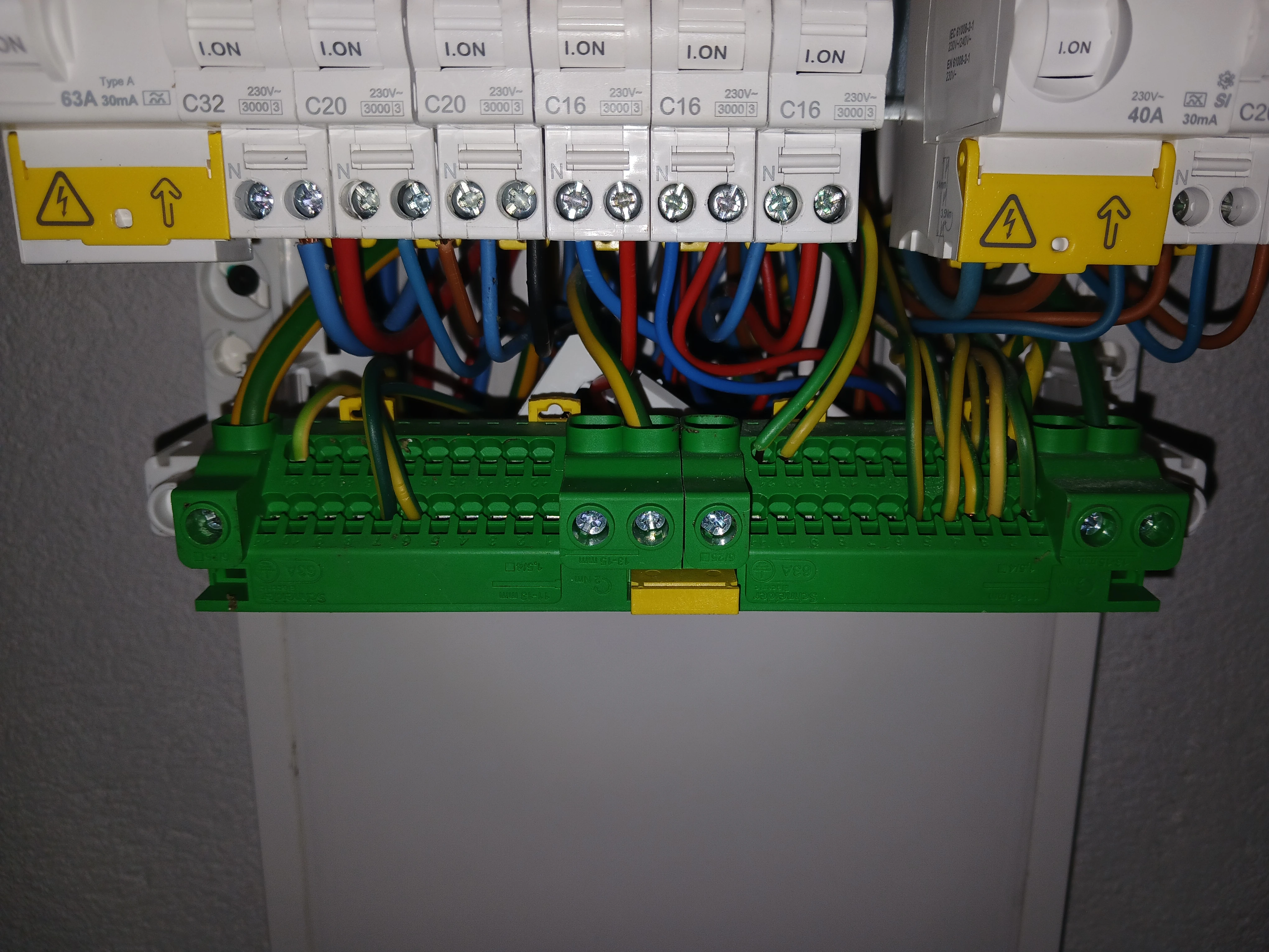 Bornier de mise à la terre